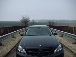 Mercedes C-Class