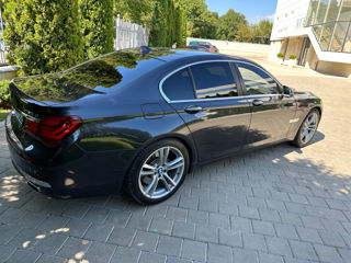 BMW 7 Series foto 2