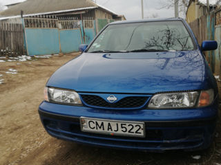 Nissan Almera foto 3