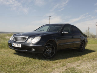 Mercedes E-Class foto 4