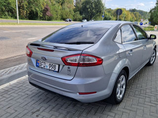 Ford Mondeo foto 6