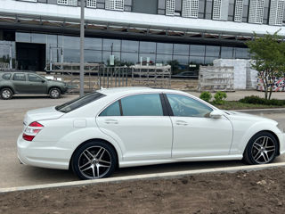 Mercedes S-Class foto 1