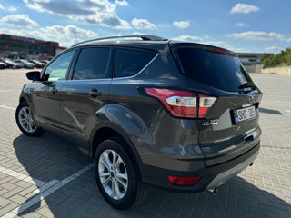 Ford Kuga foto 4