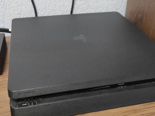 Vând PlayStation 4 Urgent