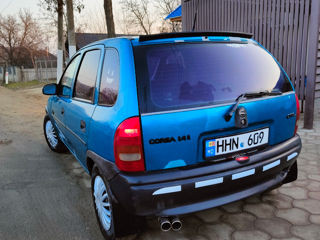 Opel Corsa foto 8