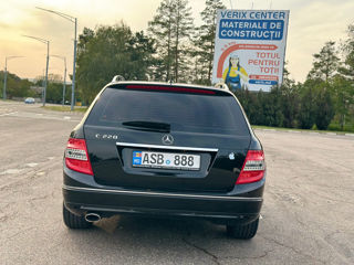 Mercedes C-Class foto 5