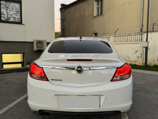 Opel Insignia foto 2