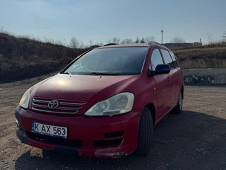 Toyota Avensis Verso, 2004 г.