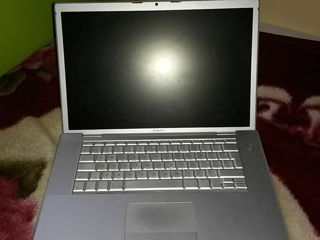 Apple MacBook Pro iCore 2 Duo 2x2Ghz / 2Gb / 320Gb/ DVDRW/ 15.6"     PRO iCore 2 Duo 2x2Ghz / 2Gb /