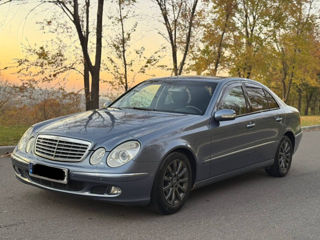 Mercedes E-Class foto 2