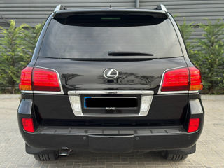 Lexus LX Series foto 5