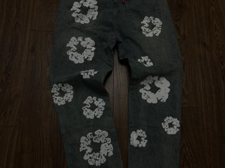 Pantaloni denim tears și curele:Burbarry(cu 2 pârți),2 louis vuitton și Amiri foto 5