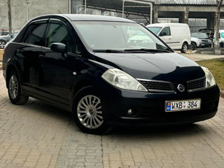 Nissan Tiida foto 15