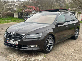 Skoda Superb foto 7