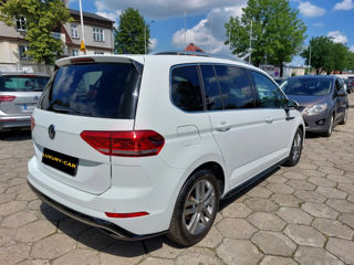 Volkswagen Touran foto 4