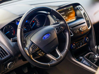 Ford Focus foto 6