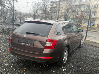 Skoda Octavia foto 2