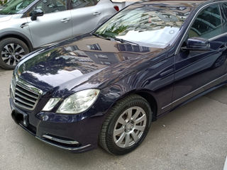 Mercedes E-Class foto 2