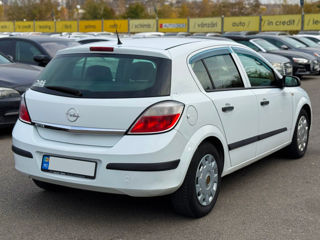 Opel Astra foto 4