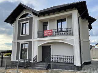 Se vinde casă in sector rezidențial! foto 4