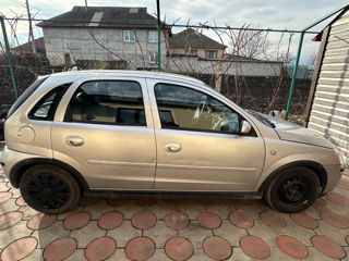 Opel Corsa foto 2