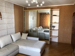 Apartament cu 2 camere . Centru Orasului bd.Stefan cel Mare si Sfant.Pret 230 euro. foto 7