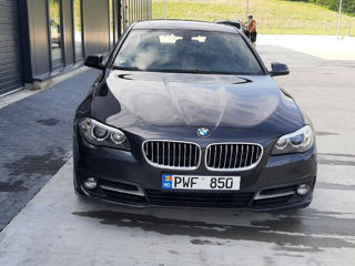 BMW 5 Series foto 3