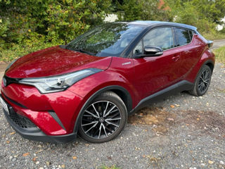 Toyota C-HR foto 1