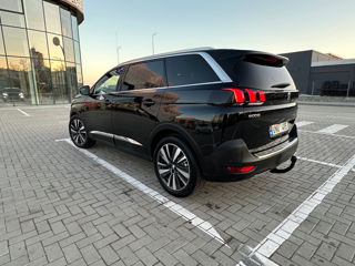 Peugeot 5008 foto 2