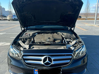 Mercedes E-Class foto 5