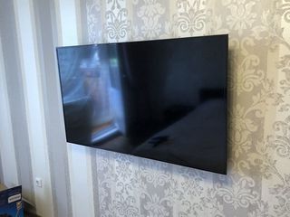 Установить телевизор на стену. Instalarea tv pe perete. Montarea televizorului pe perete. foto 4