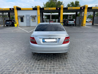 Mercedes C-Class foto 4