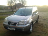 Nissan X-Trail foto 2