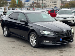 Skoda Superb foto 5