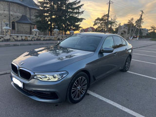 BMW 5 Series foto 1