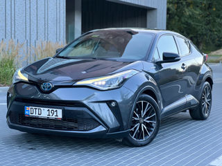 Toyota C-HR foto 1