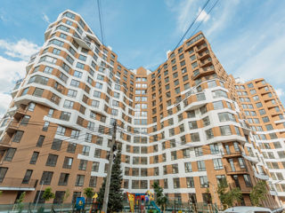 Apartament cu 3 camere, 72 m², Centru, Chișinău foto 1