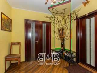 Apartament cu 2 camere, 56 m², Buiucani, Chișinău foto 4