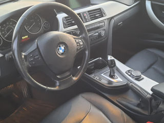 BMW 3 Series foto 8