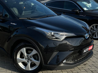 Toyota C-HR foto 8