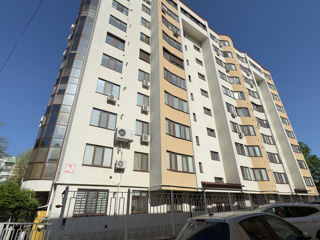 Apartament cu 3 camere, 77 m², Poșta Veche, Chișinău