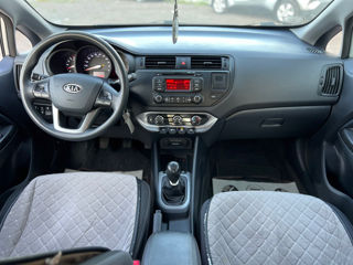 KIA Rio foto 16