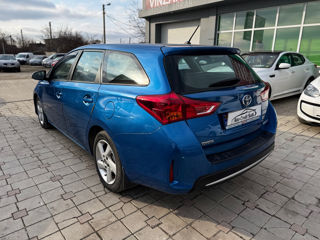 Toyota Auris foto 5