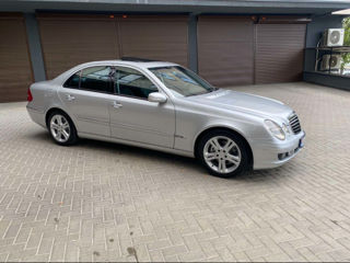 Mercedes E-Class foto 4