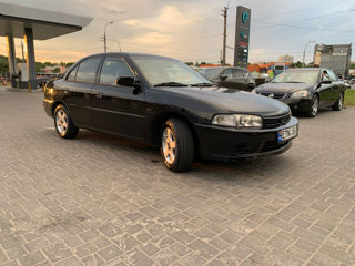 Mitsubishi Lancer foto 5