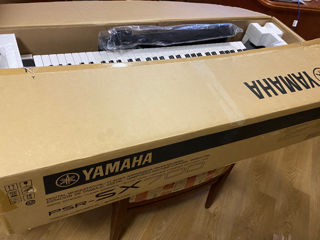 Yamaha PSR SX700 foto 3
