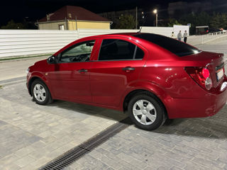 Chevrolet Aveo foto 6