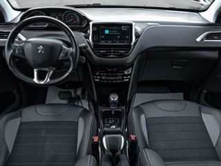 Peugeot 2008 foto 6