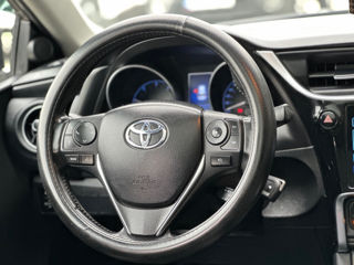 Toyota Auris foto 11