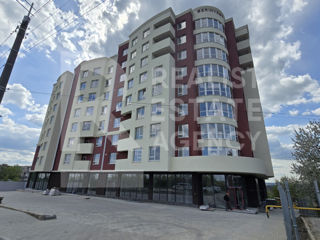 3-х комнатная квартира, 82 м², Центр, Яловены